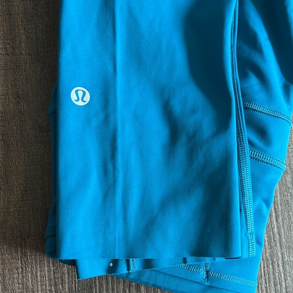 Lululemon Run Fast and Free 17” Crops - Size 4 - Picture 4 of 6